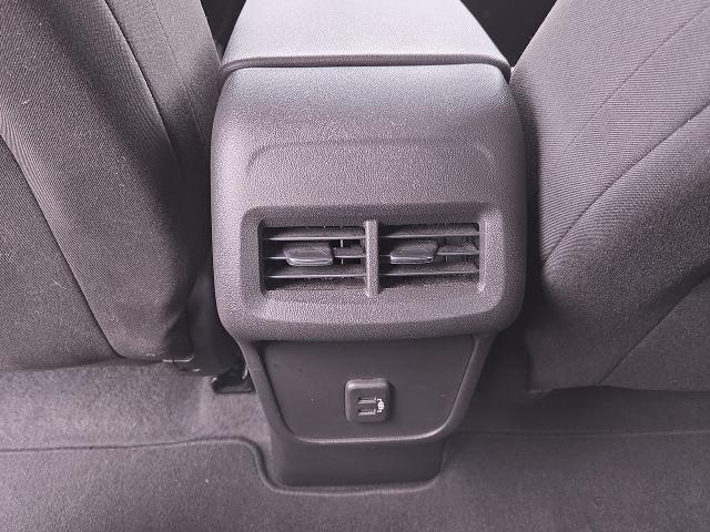 2024 Chevrolet Equinox Vehicle Photo in NEDERLAND, TX 77627-8017