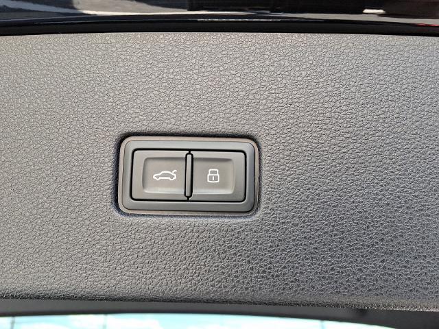 2023 Audi Q8 Vehicle Photo in HARRISBURG, PA 17111-1033