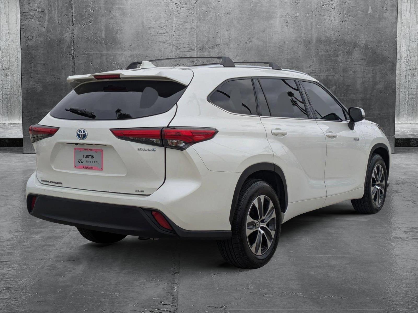 2021 Toyota Highlander Vehicle Photo in Tustin, CA 92782