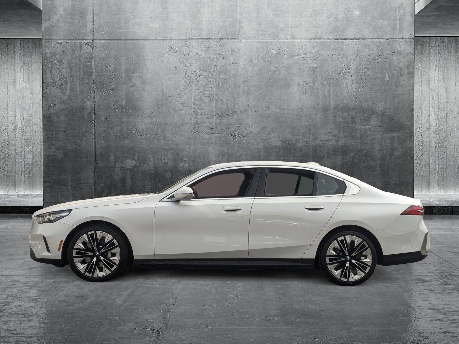 2024 BMW 530i xDrive Vehicle Photo in Towson, MD 21204