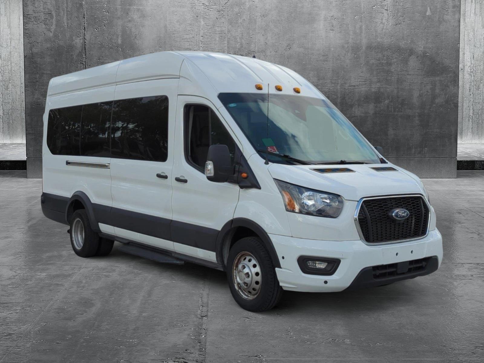 2024 Ford Transit Passenger Wagon Vehicle Photo in Margate, FL 33063