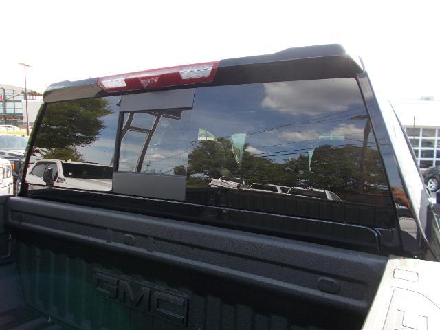 2025 GMC Sierra 3500HD Vehicle Photo in LOWELL, MA 01852-4336
