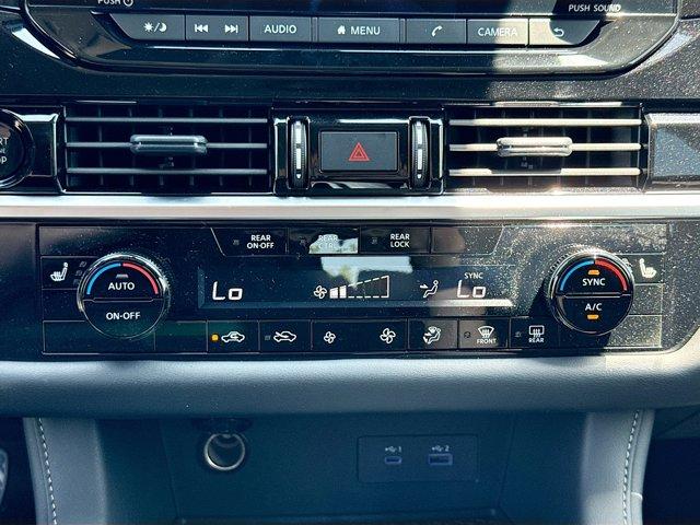 2025 Nissan Pathfinder Vehicle Photo in Flemington, NJ 08822