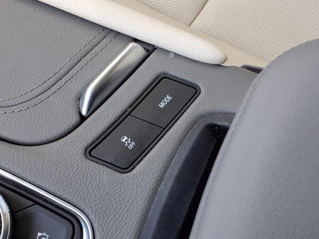2022 Cadillac XT5 Vehicle Photo in San Antonio, TX 78230-1001