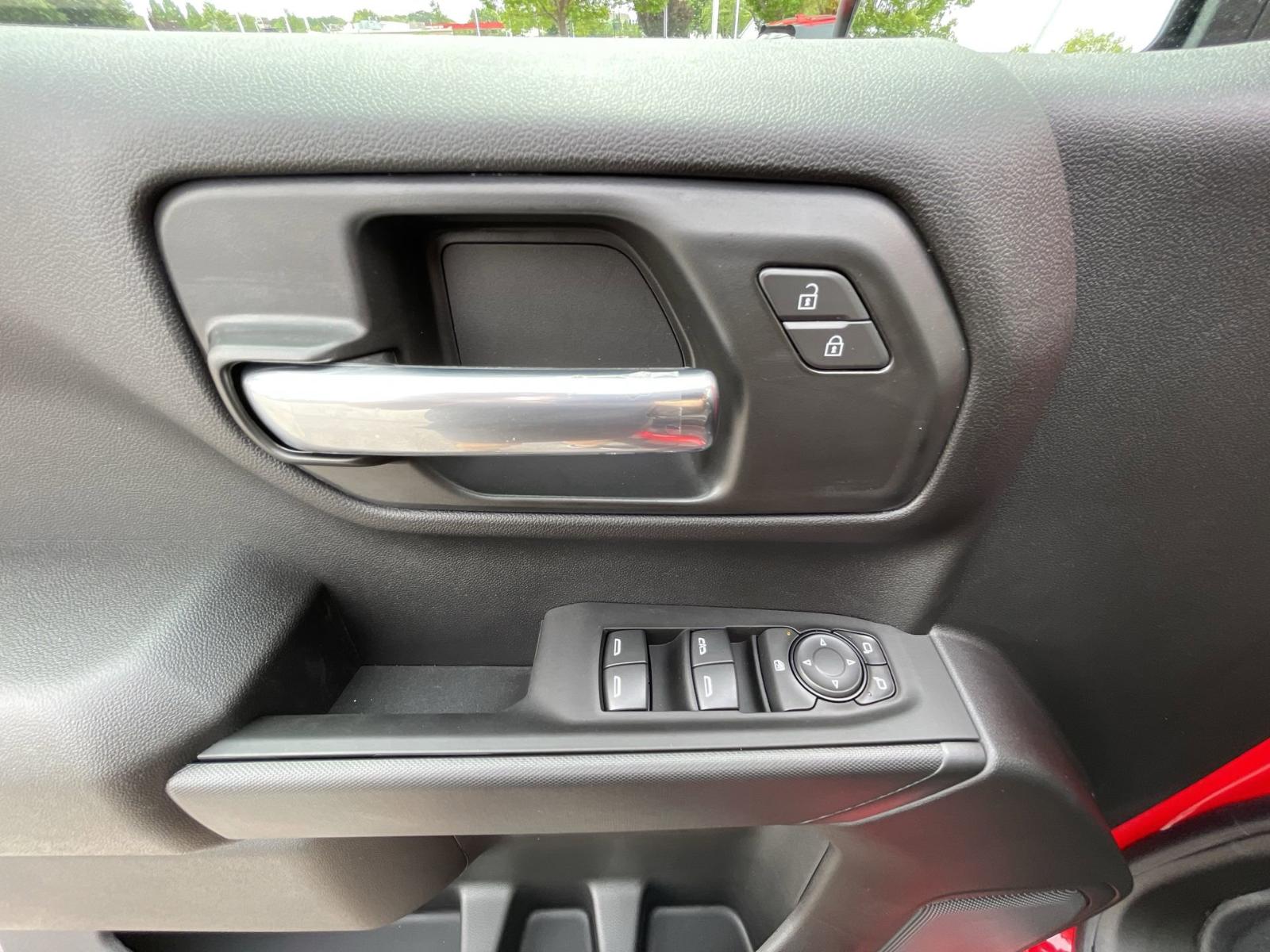 2025 Chevrolet Silverado 1500 Vehicle Photo in BENTONVILLE, AR 72712-4322
