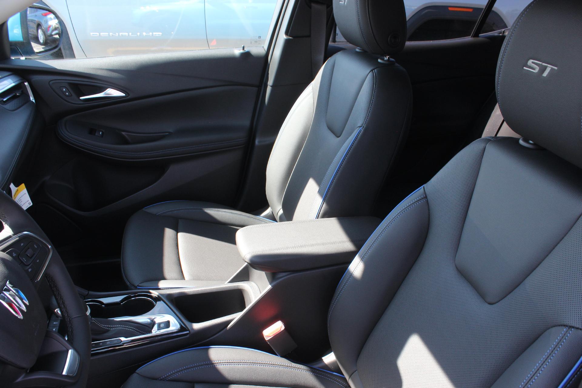 2026 Buick Encore GX Vehicle Photo in AURORA, CO 80012-4011