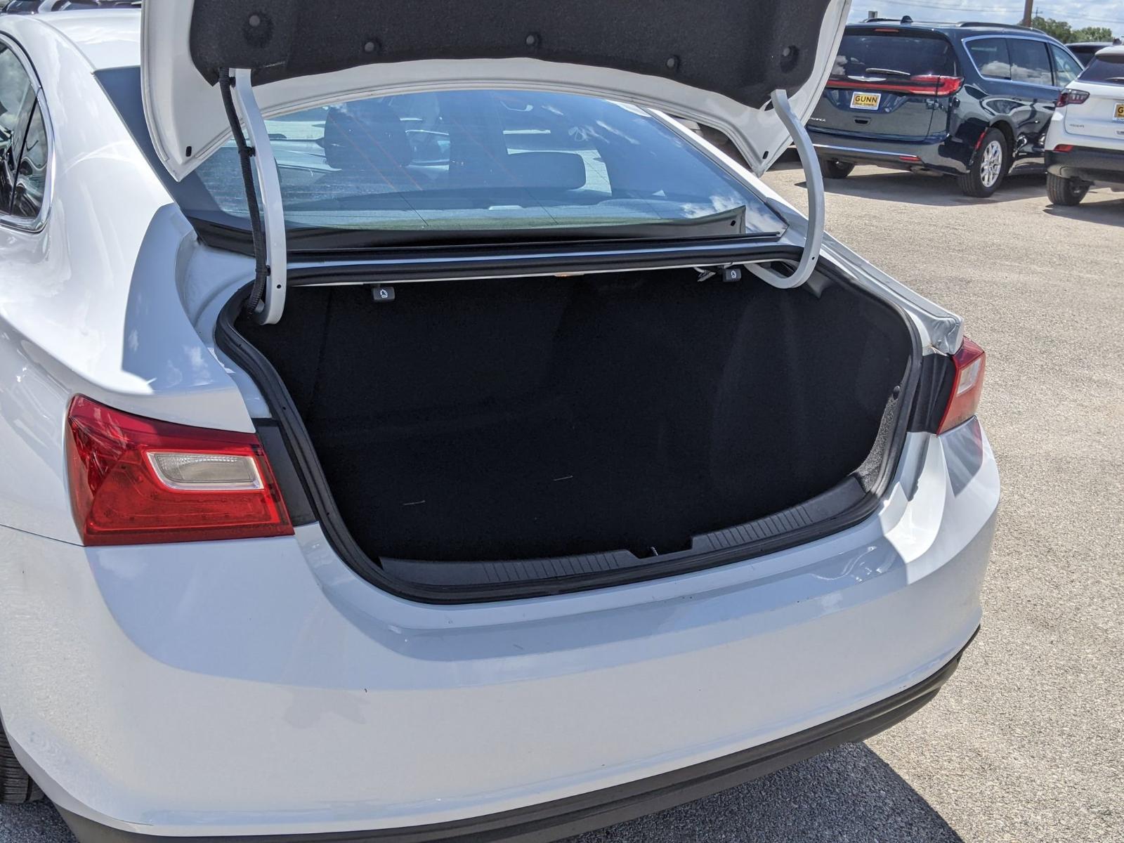 2023 Chevrolet Malibu Vehicle Photo in Seguin, TX 78155