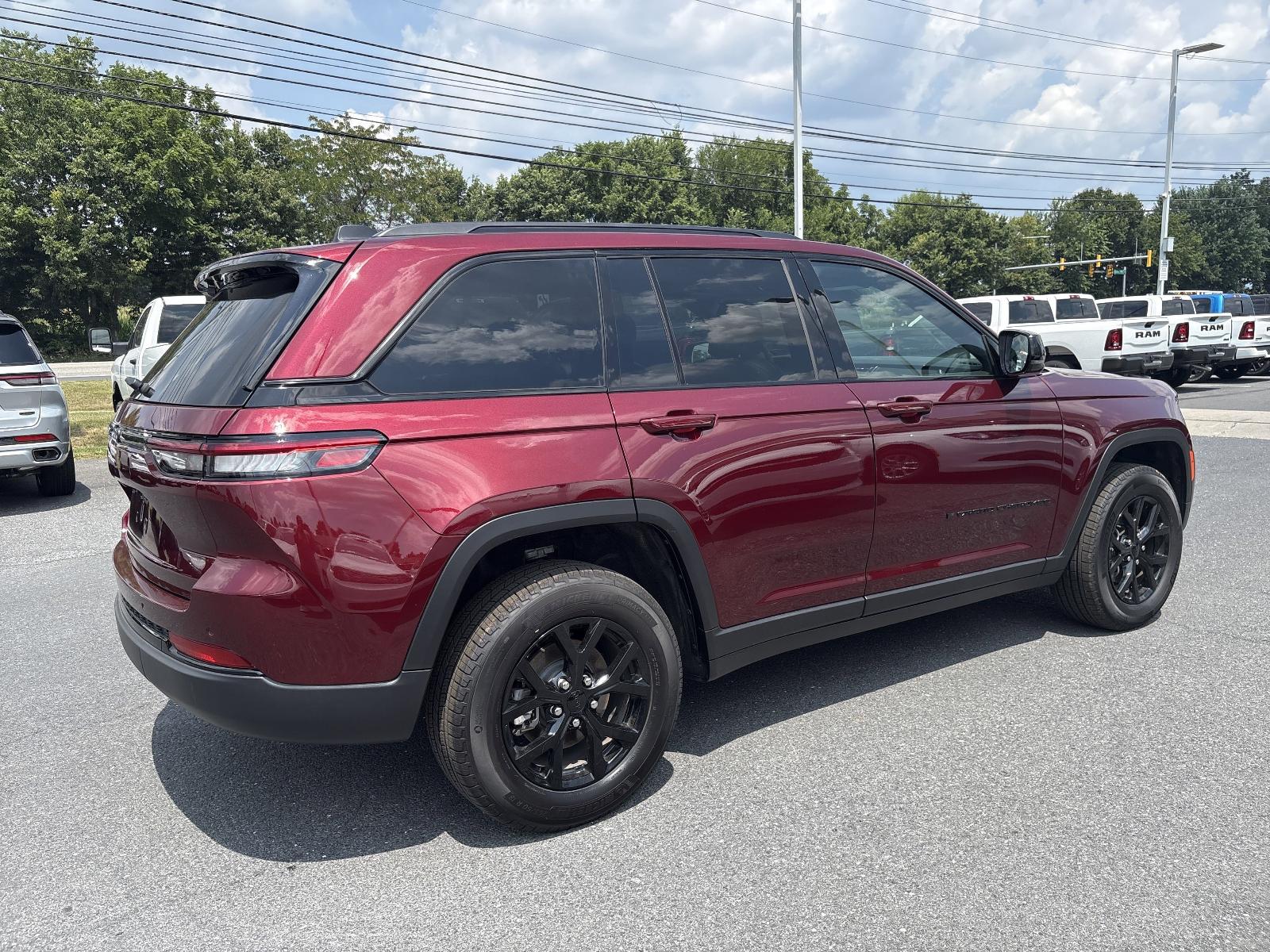 2025 Jeep Grand Cherokee Vehicle Photo in Mechanicsburg, PA 17050-1707