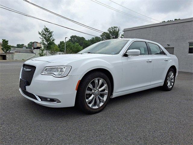2017 Chrysler 300 Vehicle Photo in Willow Grove, PA 19090