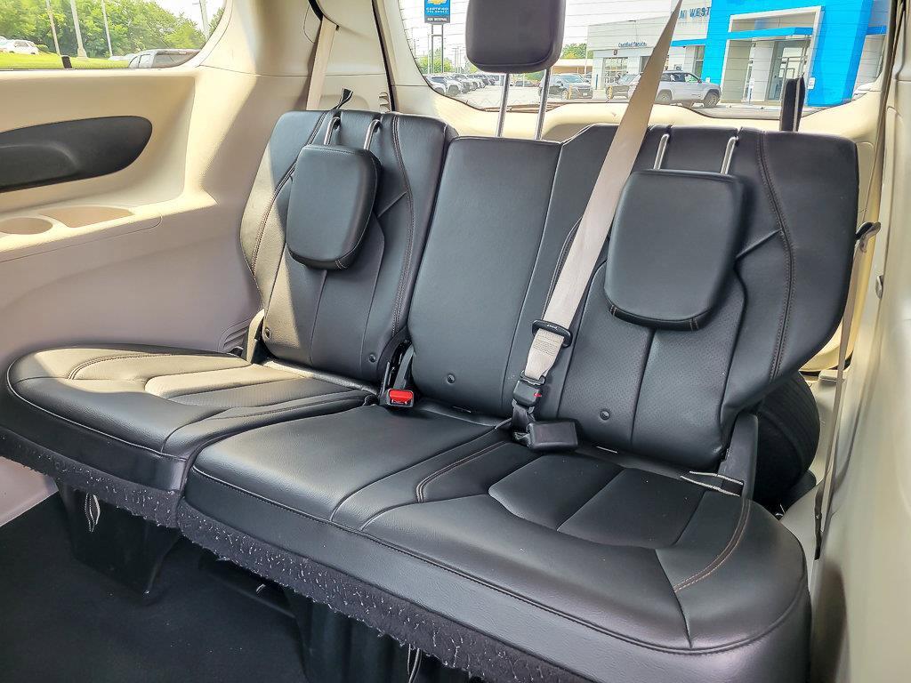 2020 Chrysler Pacifica Vehicle Photo in AURORA, IL 60503-9326