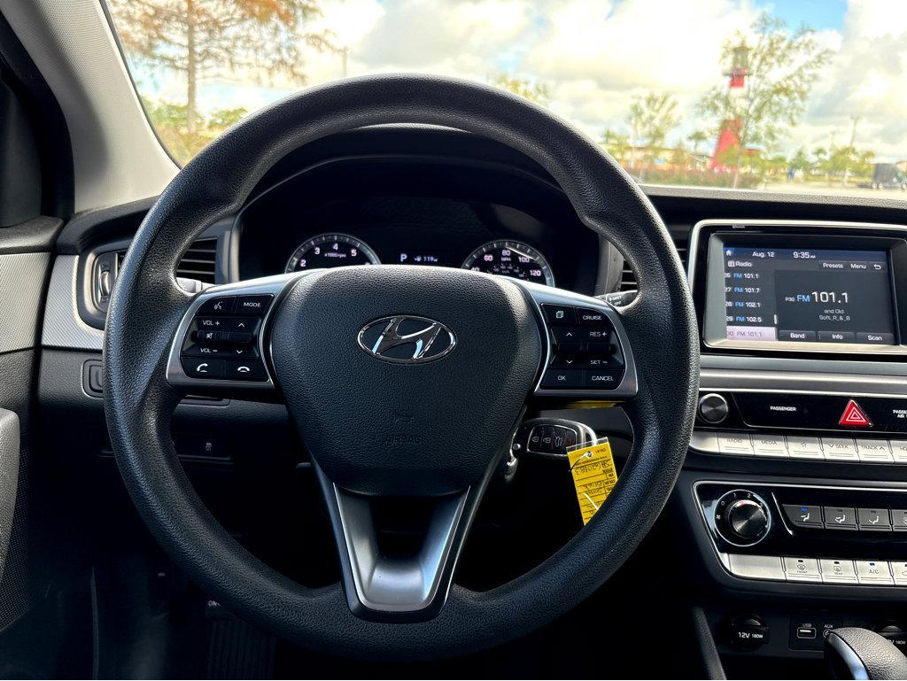 2018 Hyundai SONATA Vehicle Photo in POOLER, GA 31322-3252
