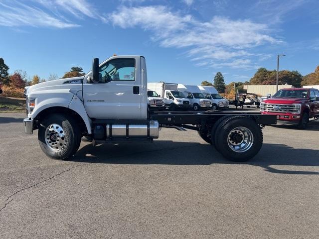 2025 Ford F-750SD Vehicle Photo in Webster, MA 01570-1415