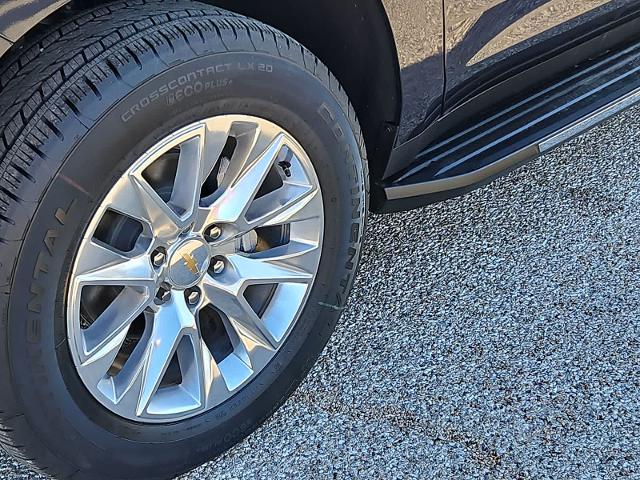 2025 Chevrolet Suburban Vehicle Photo in SAN ANGELO, TX 76903-5798