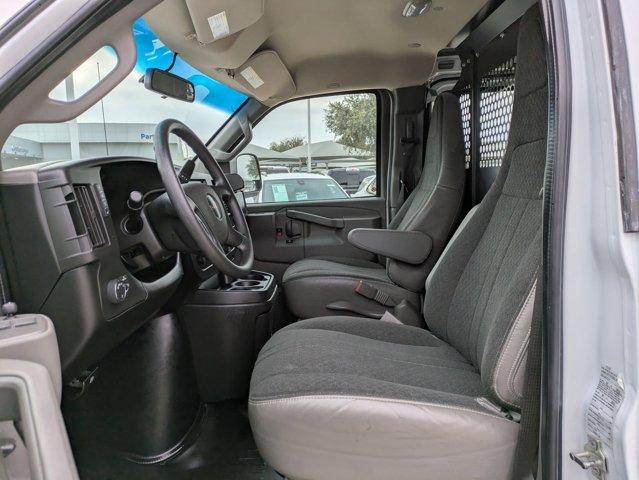 2022 GMC Savana Cargo Van Vehicle Photo in San Antonio, TX 78209