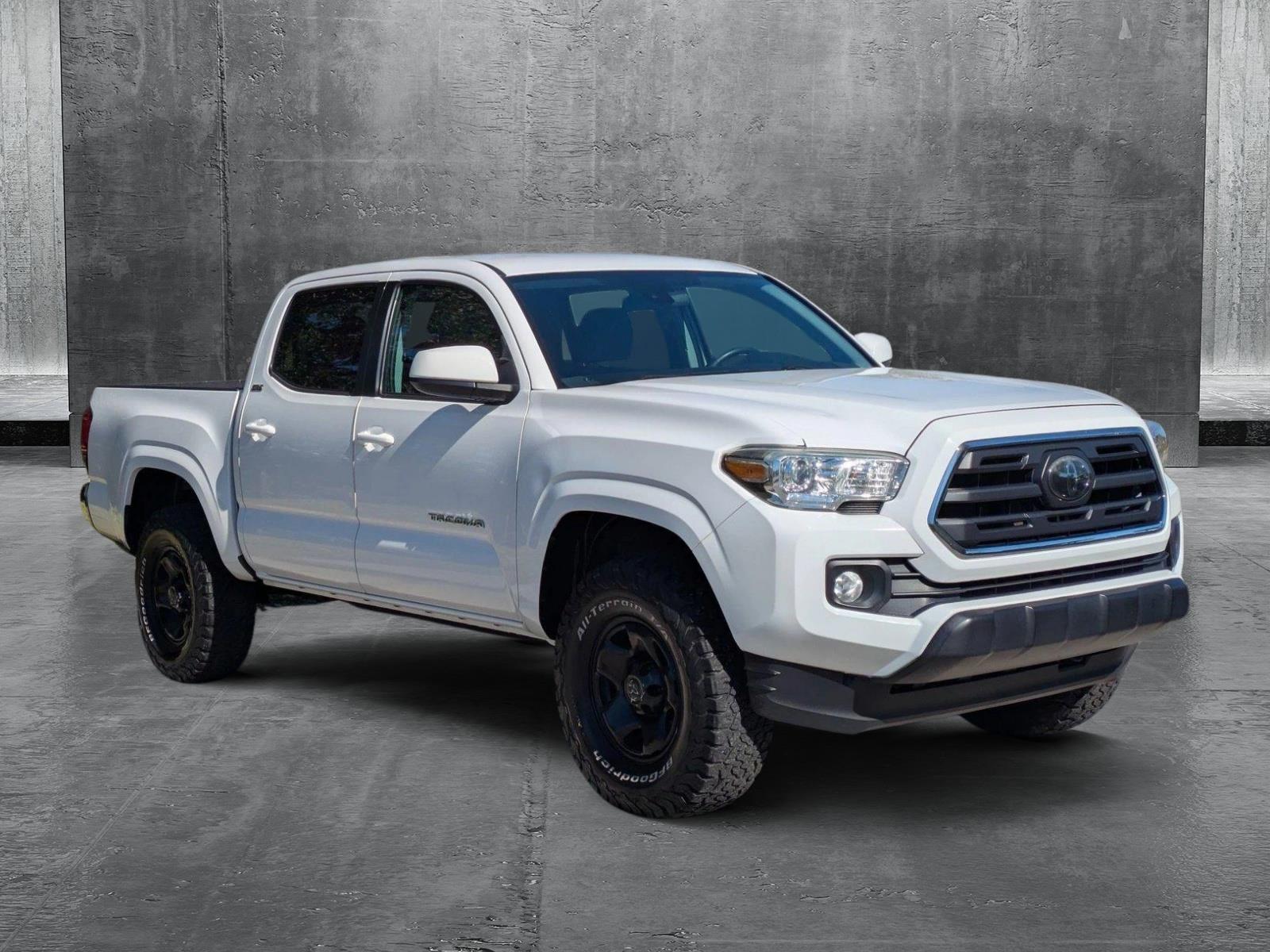 2019 Toyota Tacoma 2WD Vehicle Photo in Sarasota, FL 34231