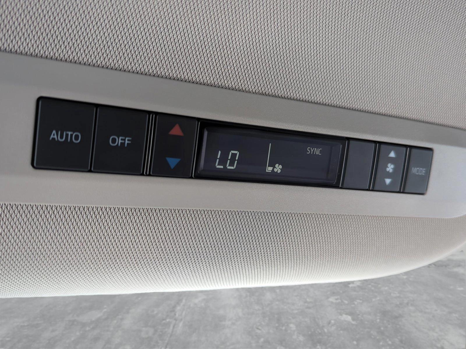 2021 Toyota Sienna Vehicle Photo in Ft. Myers, FL 33907