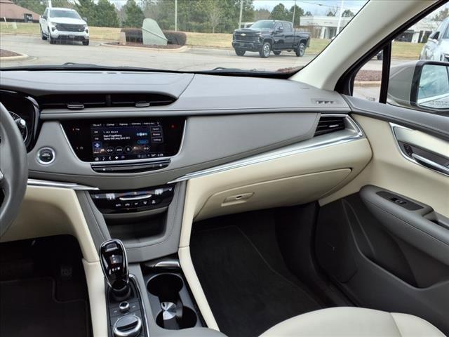 2022 Cadillac XT5 Vehicle Photo in HENDERSON, NC 27536-2966