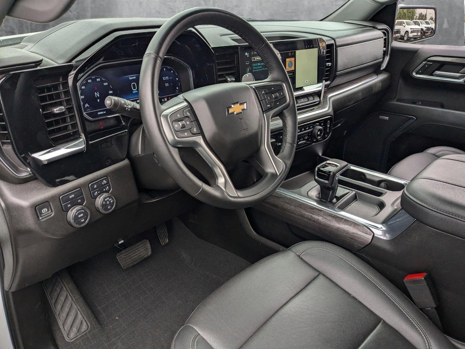 2023 Chevrolet Silverado 1500 Vehicle Photo in VALENCIA, CA 91355-1705