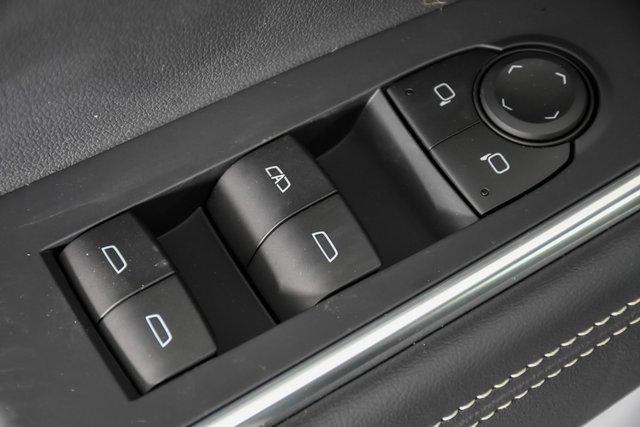 2025 GMC Acadia Vehicle Photo in PUYALLUP, WA 98371-4149