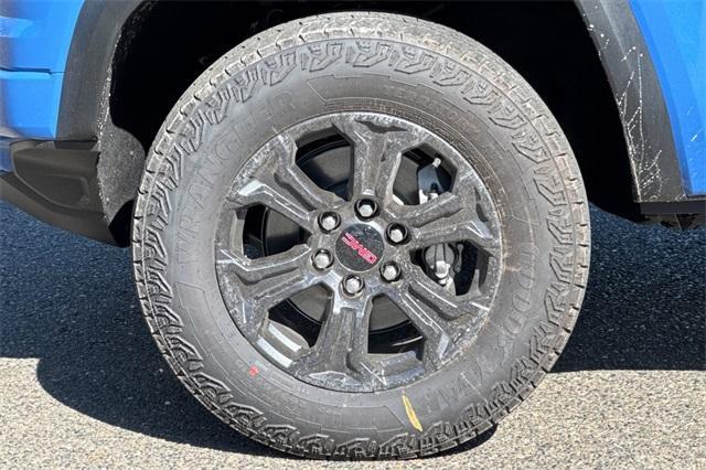 2025 GMC Canyon Vehicle Photo in ELK GROVE, CA 95757-8703