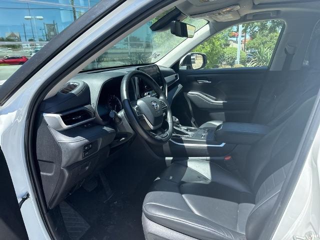 2023 Toyota Highlander Vehicle Photo in San Antonio, TX 78230