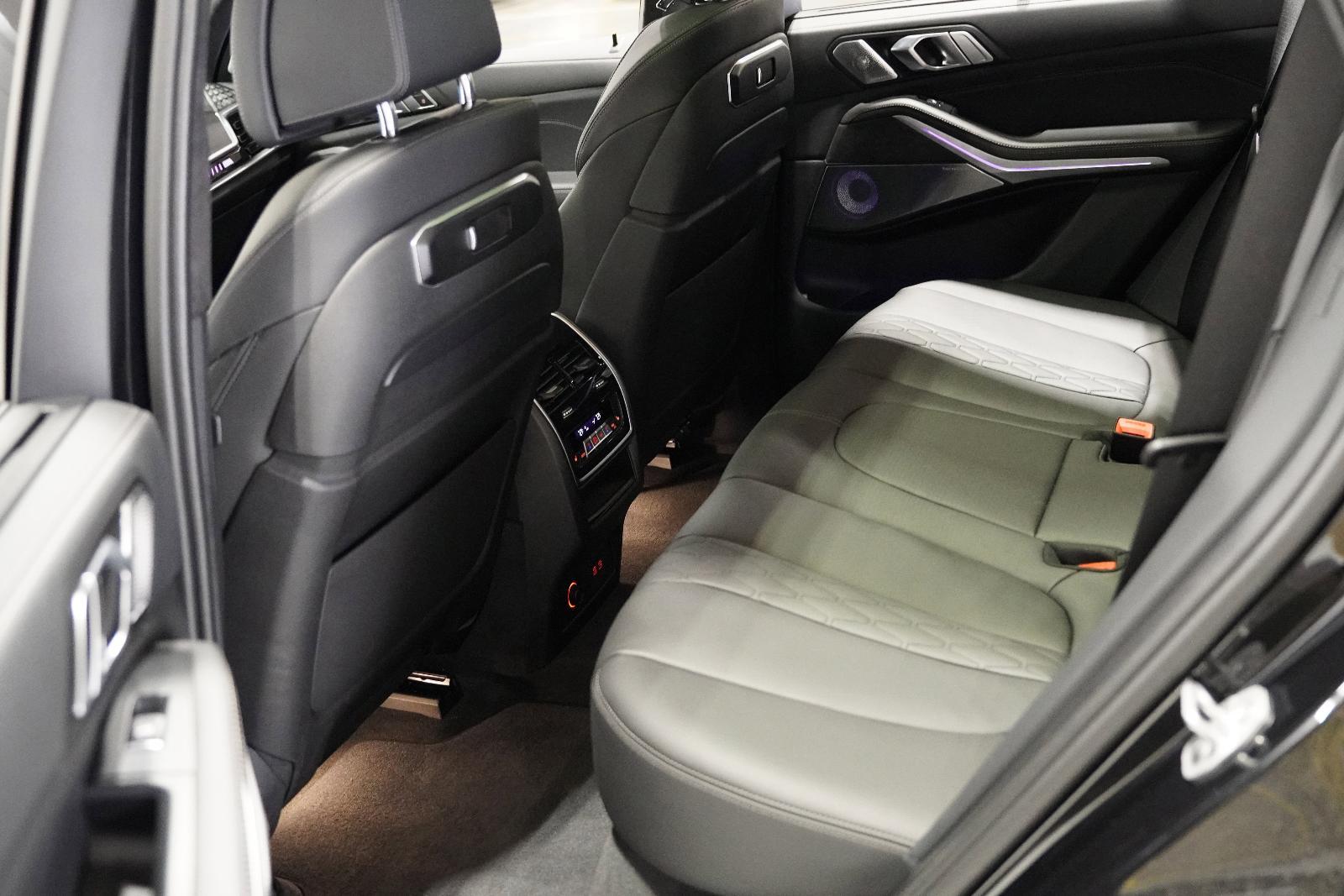 2024 BMW X5 M60i Vehicle Photo in GRAPEVINE, TX 76051