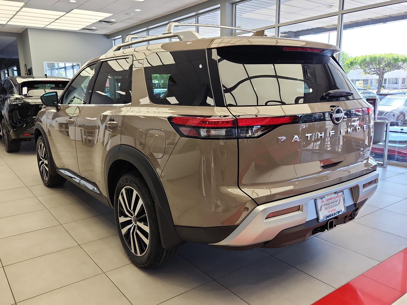 2025 Nissan Pathfinder Vehicle Photo in Albuquerque, NM 87110