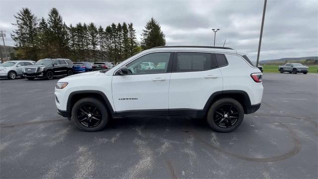 2022 Jeep Compass Vehicle Photo in TULLY, NY 13159-3159