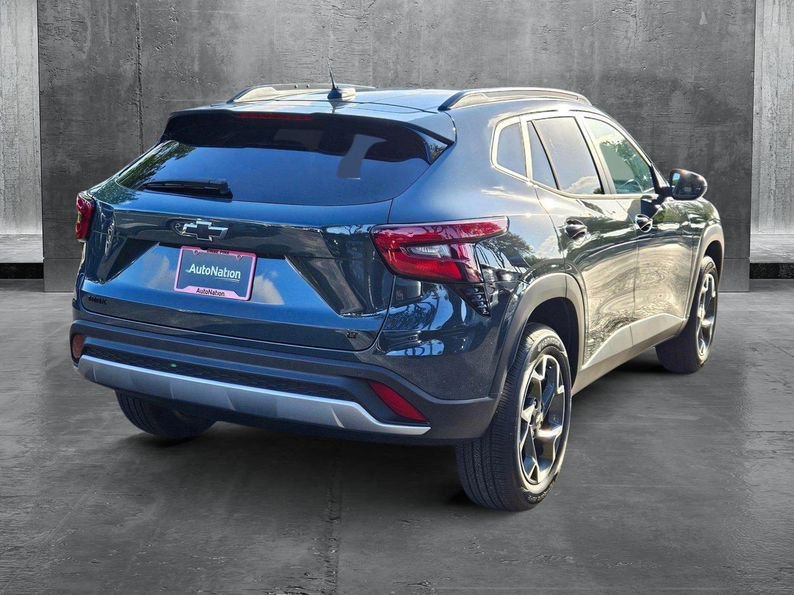 2025 Chevrolet Trax Vehicle Photo in GREENACRES, FL 33463-3207