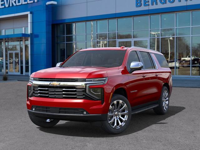 2025 Chevrolet Suburban Vehicle Photo in NEENAH, WI 54956-2243