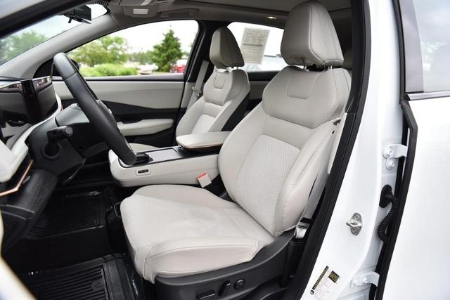 2023 Nissan ARIYA Vehicle Photo in Ballwin, MO 63011