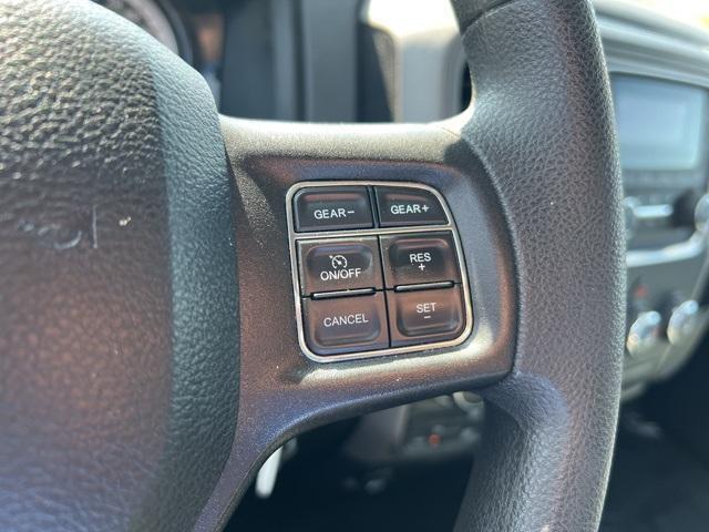 2019 Ram 1500 Classic Vehicle Photo in GREEN BAY, WI 54304-5303