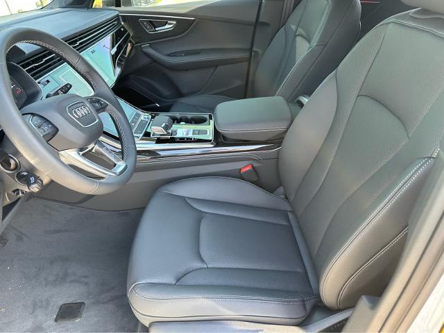 2025 Audi Q7 Vehicle Photo in HOUSTON, TX 77090