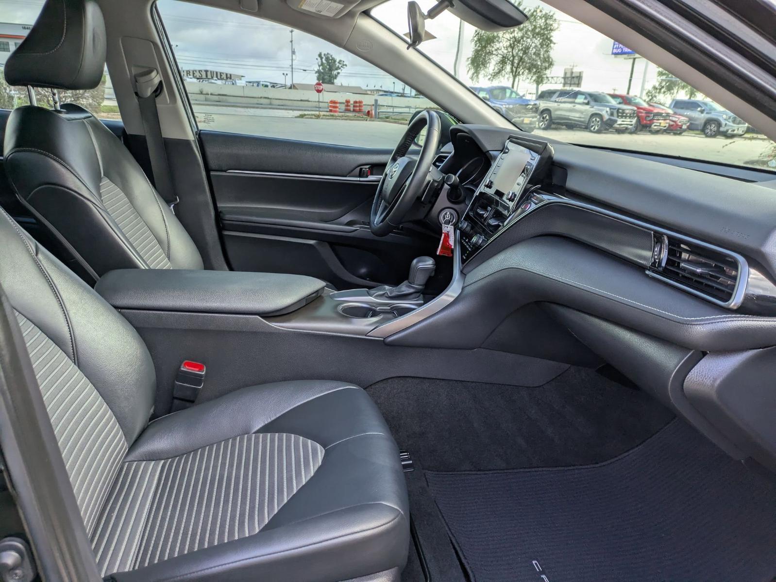 2021 Toyota Camry Vehicle Photo in SELMA, TX 78154-1460