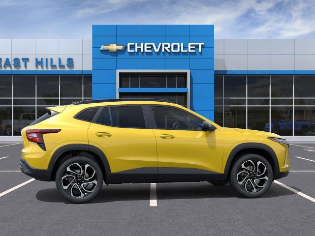 2025 Chevrolet Trax Vehicle Photo in Roslyn, NY 11576