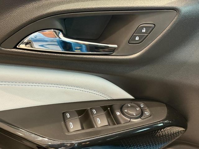 2025 Chevrolet Trax Vehicle Photo in COLUMBIA, MO 65203-3903