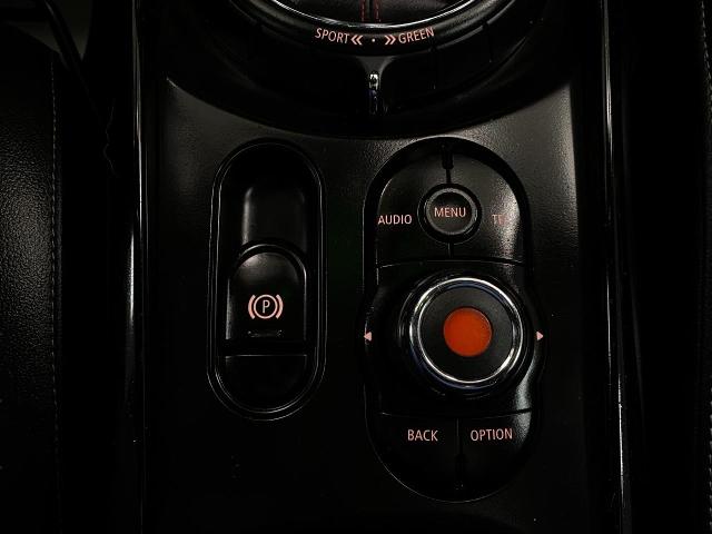 2016 MINI Cooper S Clubman Vehicle Photo in Appleton, WI 54913