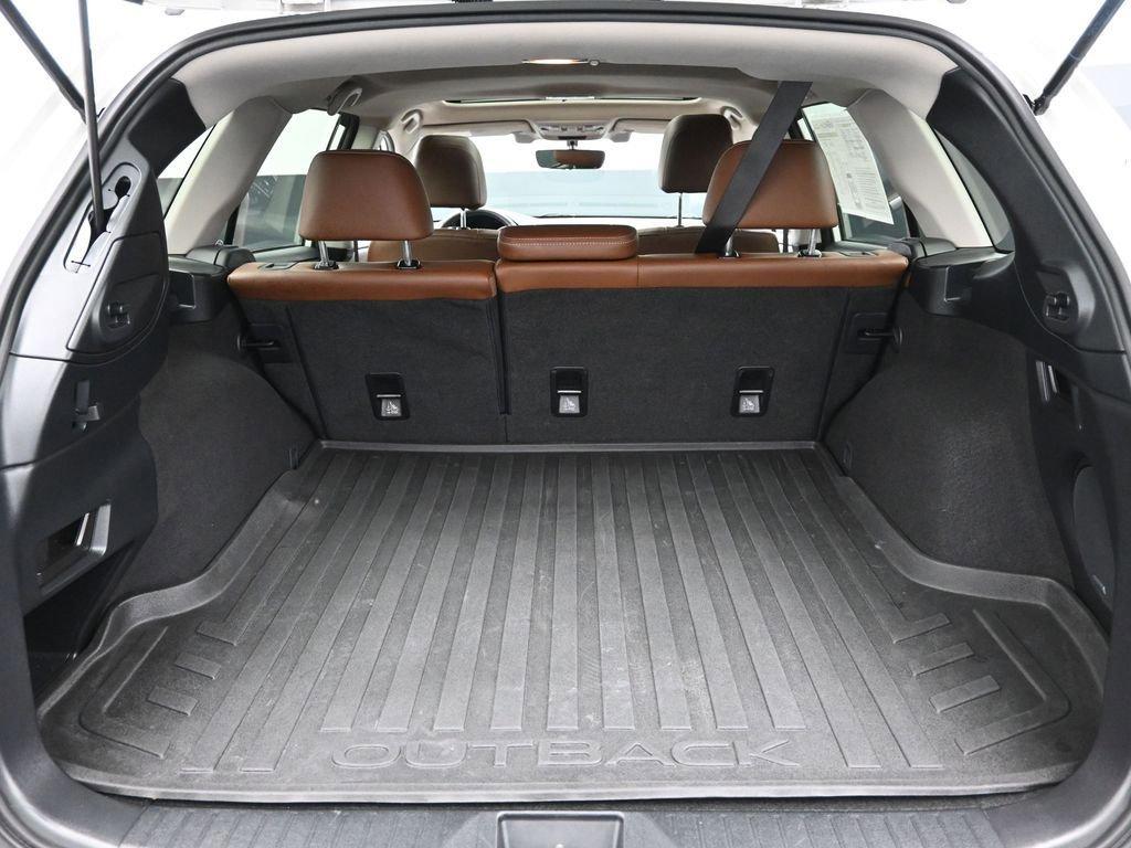 2018 Subaru Outback Vehicle Photo in Marion, IA 52302