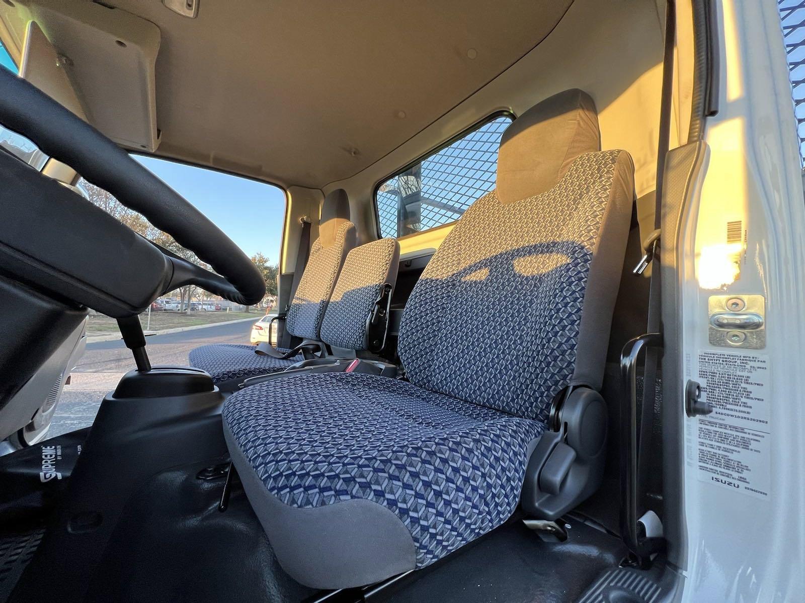 2024 Chevrolet Low Cab Forward 4500 Vehicle Photo in GEORGETOWN, TX 78626-7508