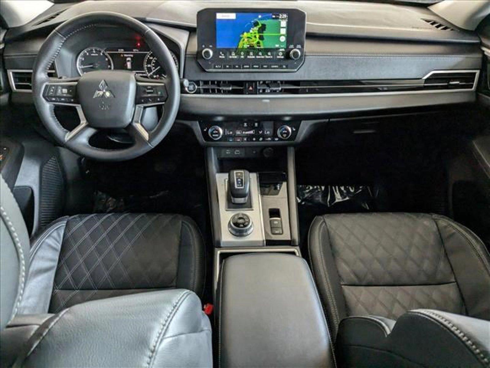 2022 Mitsubishi Outlander Vehicle Photo in Bradenton, FL 34207