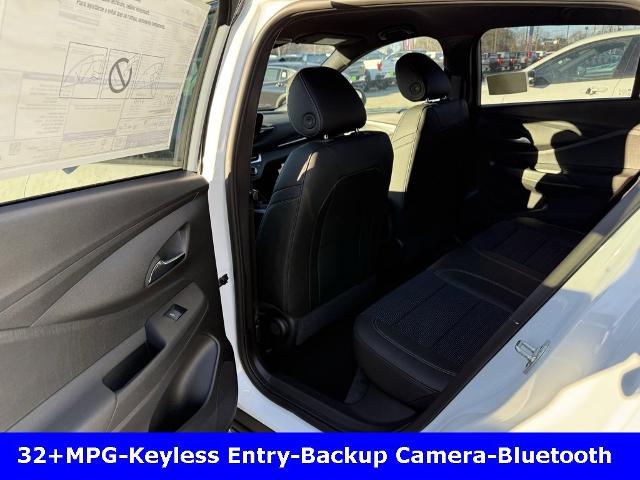 2025 Buick Envista Vehicle Photo in CHICOPEE, MA 01020-5001