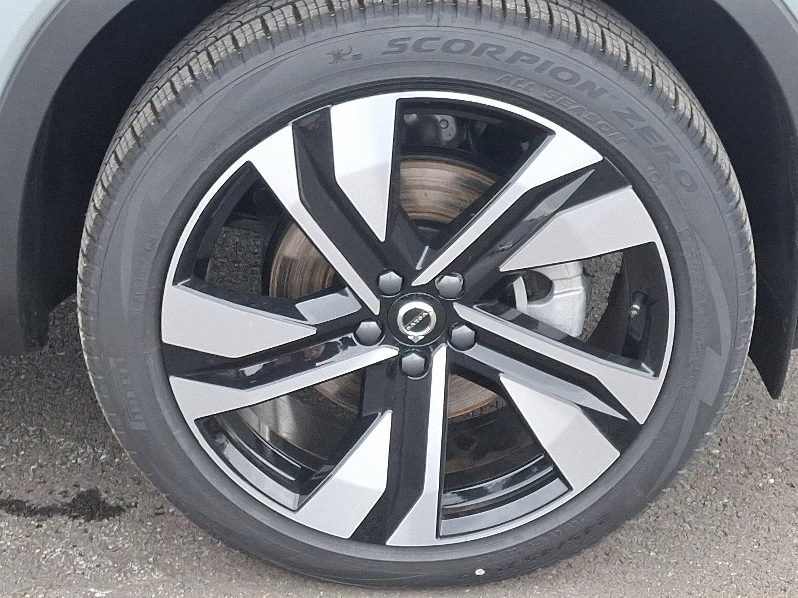 2025 Volvo XC40 Vehicle Photo in Trevose, PA 19053