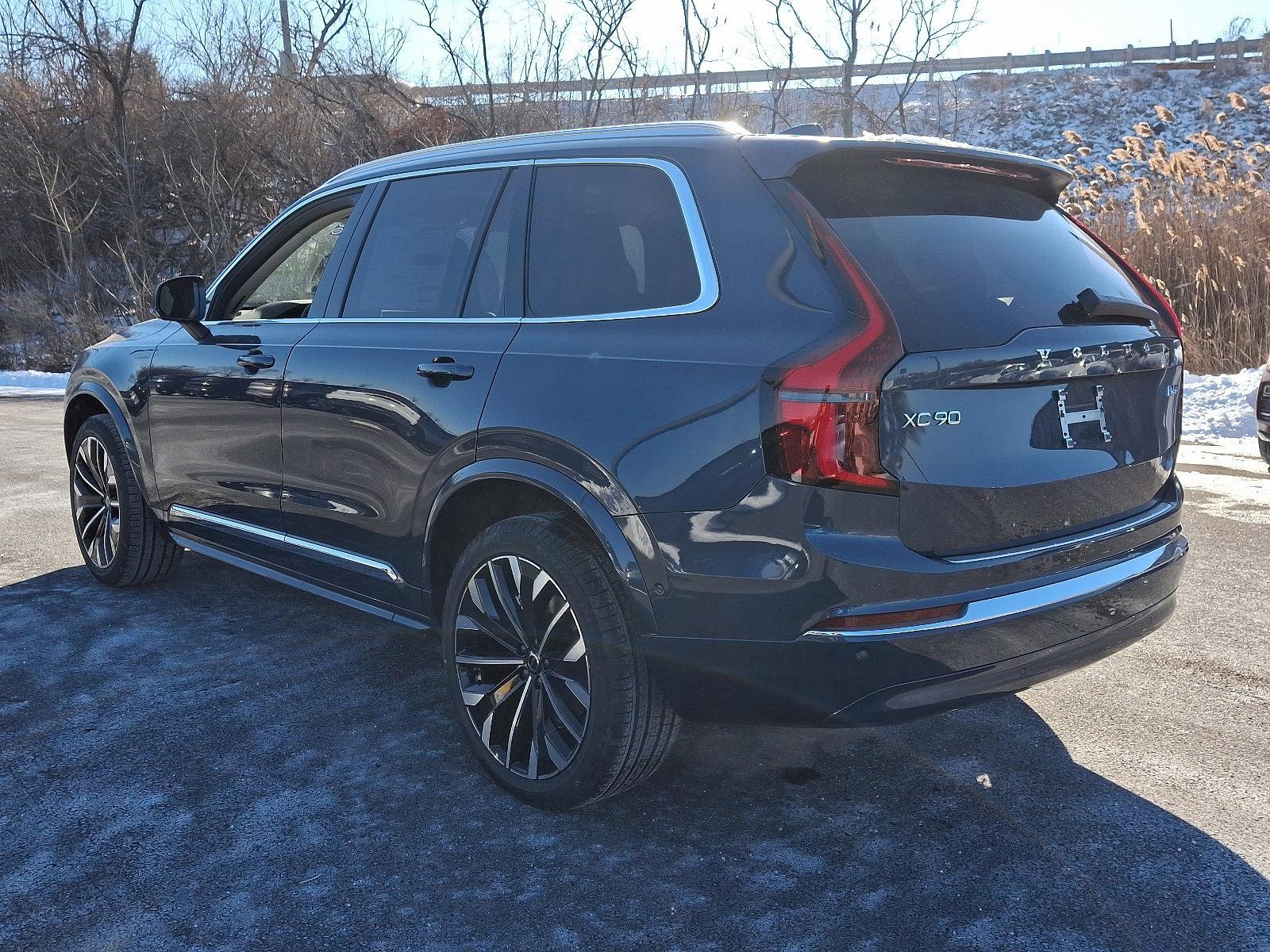 2025 Volvo XC90 Vehicle Photo in Trevose, PA 19053