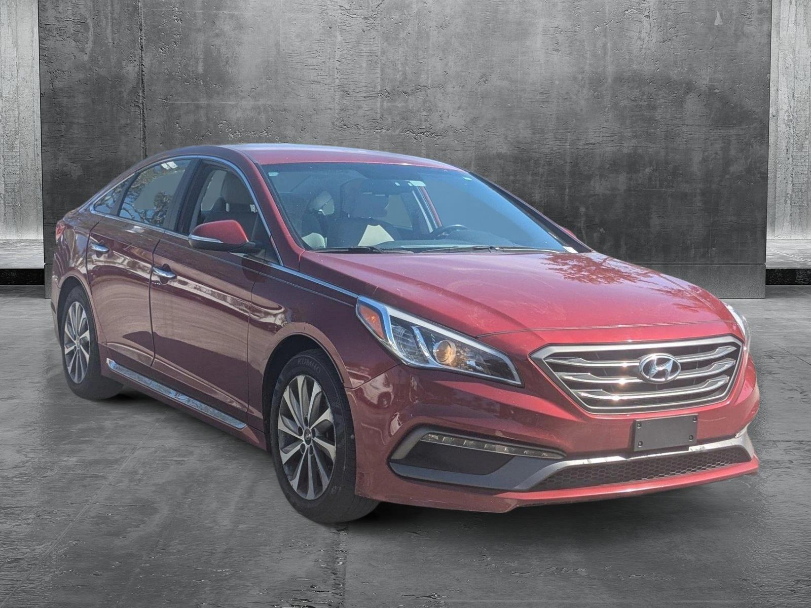 2016 Hyundai SONATA Vehicle Photo in Wesley Chapel, FL 33544