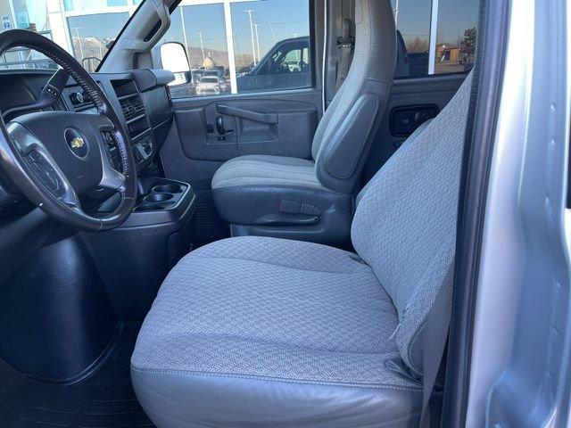 2017 Chevrolet Express Passenger Vehicle Photo in SALT LAKE CITY, UT 84119-3321