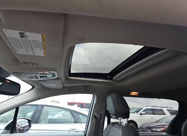 2024 Toyota Sienna Vehicle Photo in San Antonio, TX 78230