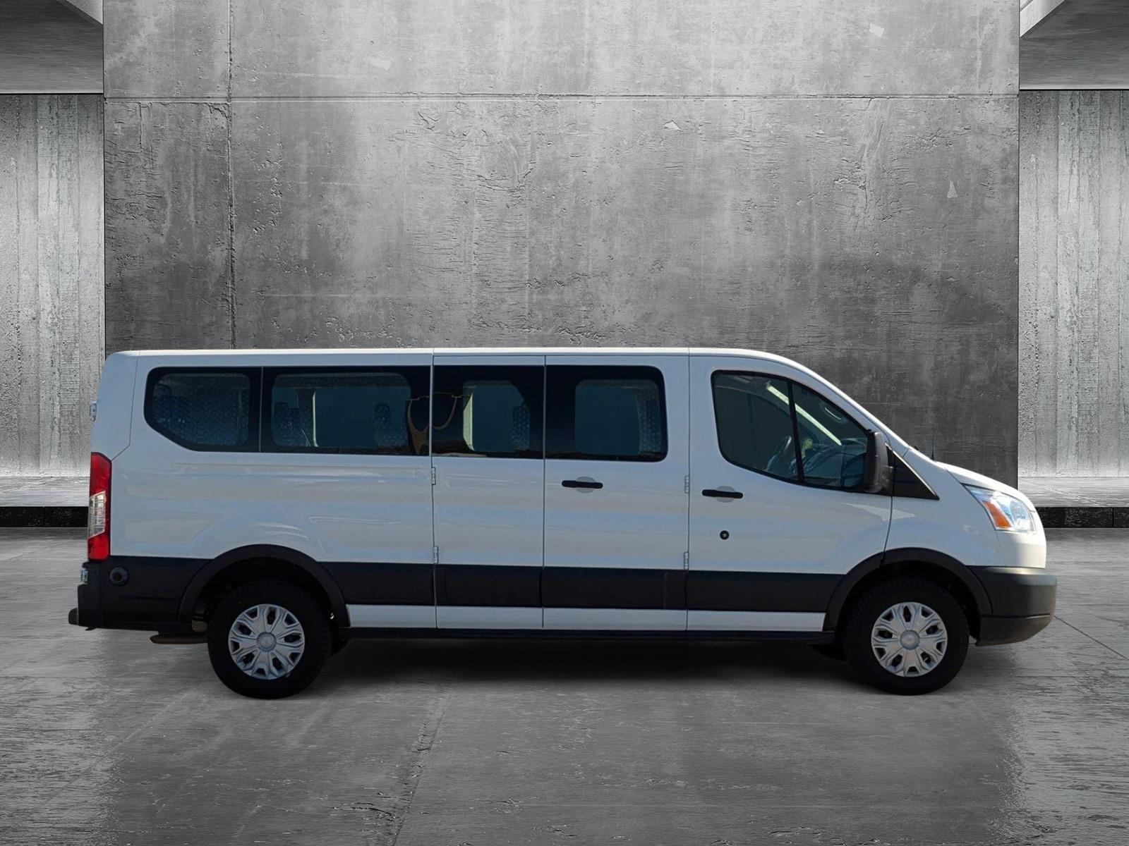 2019 Ford Transit Passenger Wagon Vehicle Photo in St. Petersburg, FL 33713