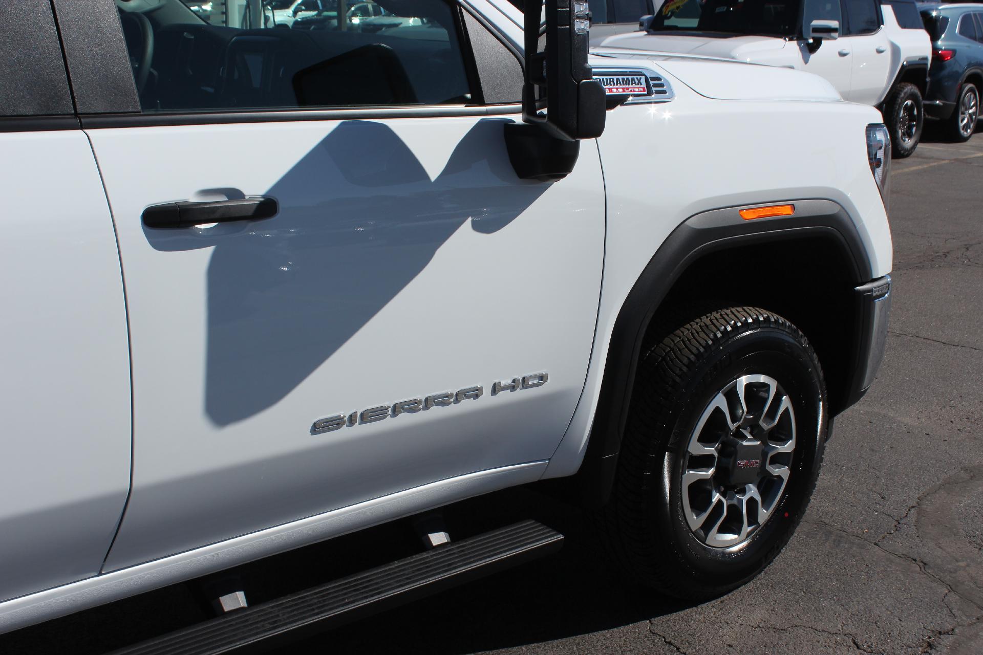 2025 GMC Sierra 3500 HD Vehicle Photo in AURORA, CO 80012-4011