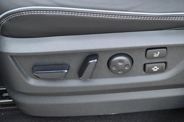 2025 INFINITI QX80 Vehicle Photo in Houston, TX 77090