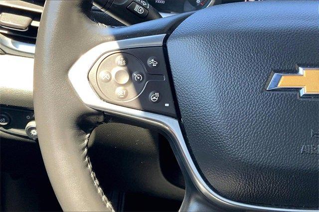 2022 Chevrolet Traverse Vehicle Photo in TOPEKA, KS 66609-0000